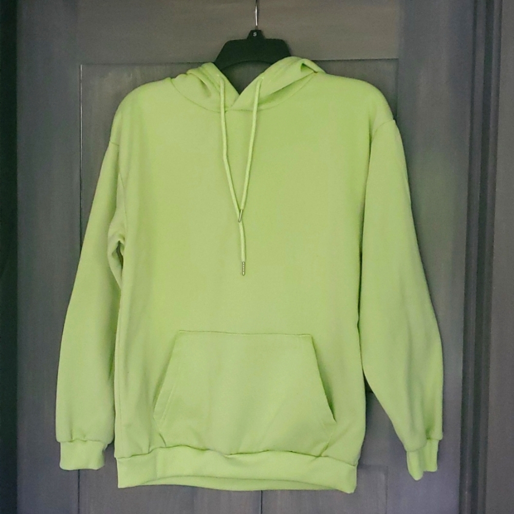 Pastel green hoodie 💚